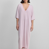 Extreme Cashmere No 410 Inda Short in Manicure
