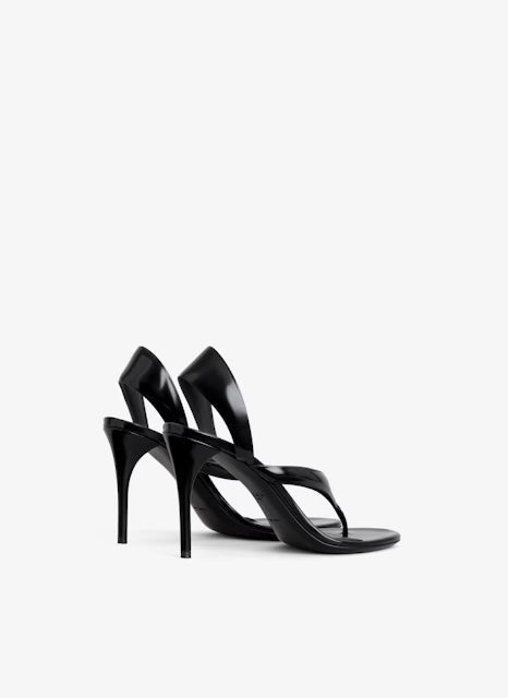 Alaia Black Infradito Sandals in Leather
