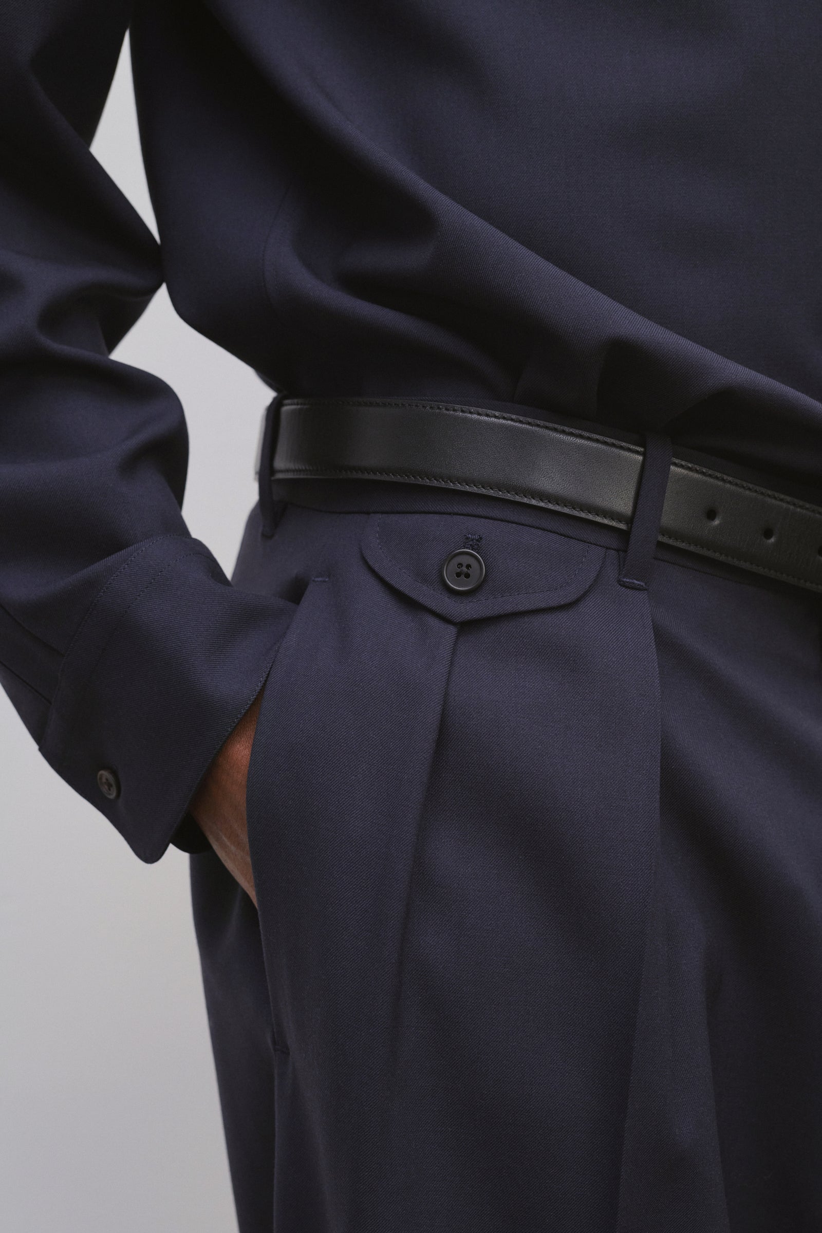 the-row-men-marcello-pant-black-amarees
