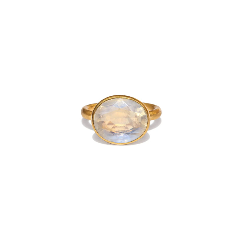 22K Yellow Gold Rainbow Moonstone Princess Ring