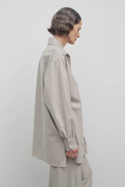 Komako Shirt in Wool and Cashmere in Light Pebble