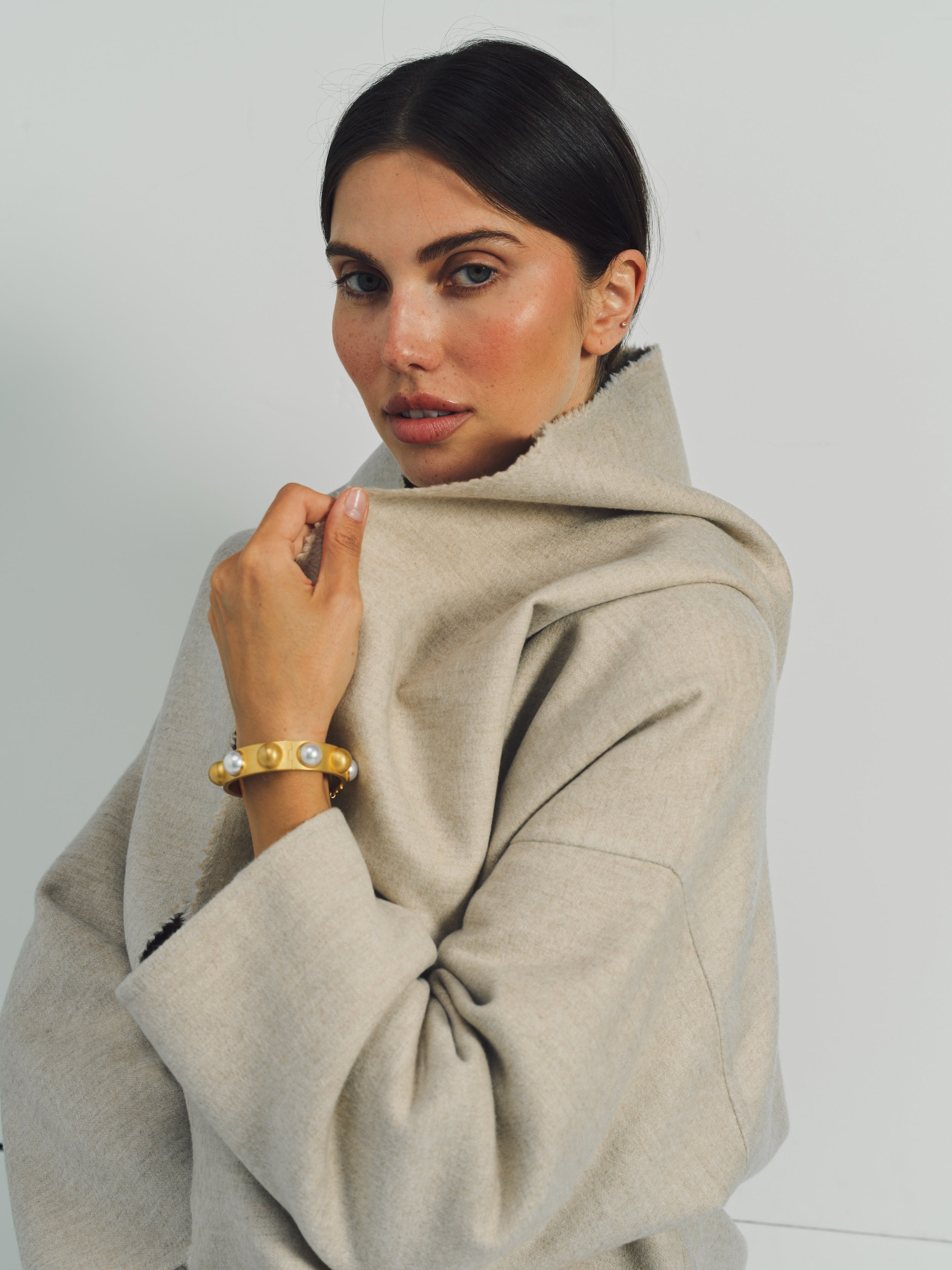 Dusan Cashmere Double Face Hooded Short Jacket