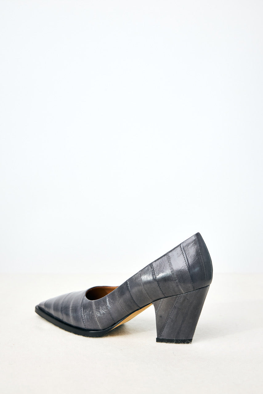 Pam Pump in Grey Eel