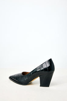 Pam Pump in Black Eel