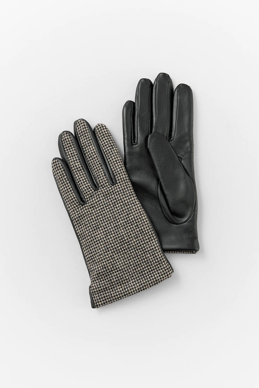 Arts-and-Science-combi-glove-black-amarees