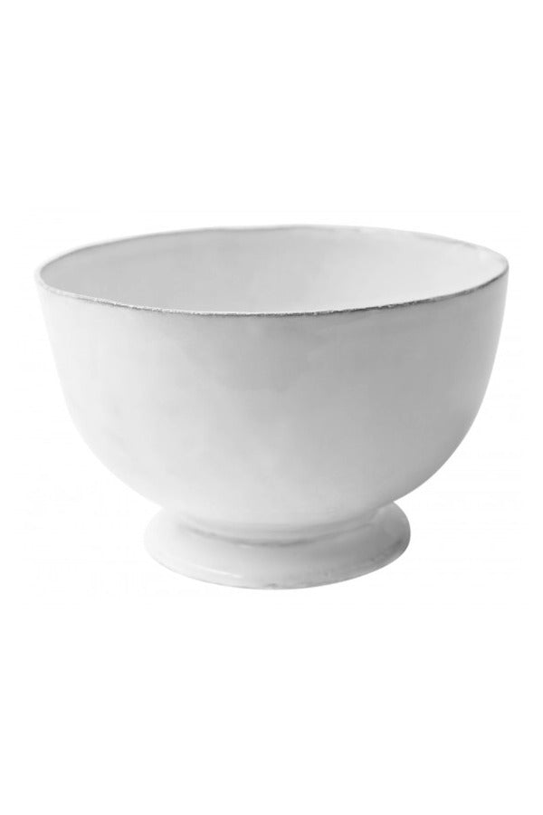 Front view of sobre salad bowl on white background, with no model shown.