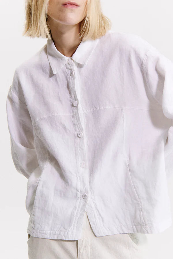 Linen shirt, comfort fit with shirt collar