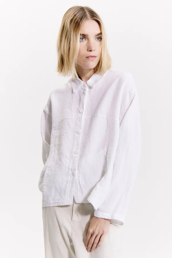 Linen shirt, comfort fit with shirt collar