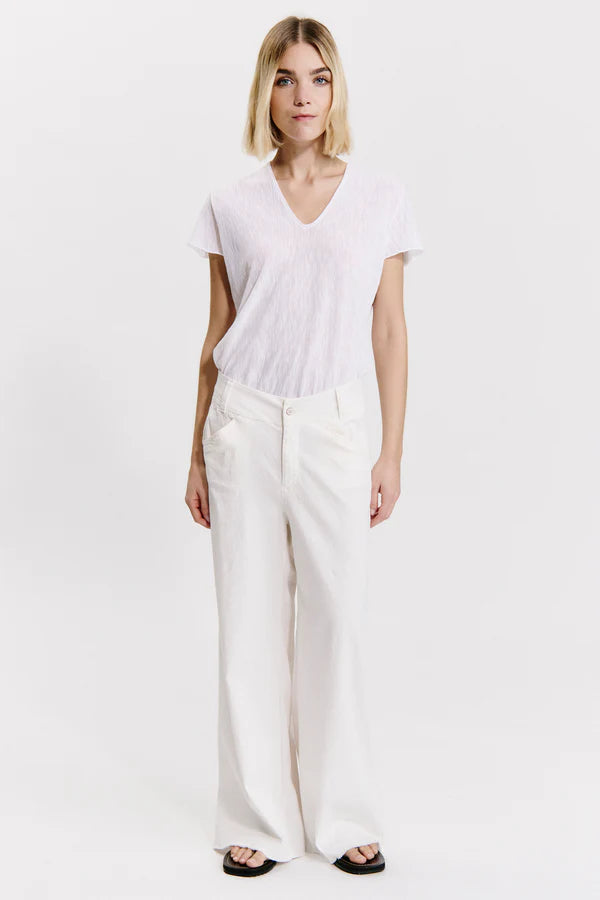 Wide-leg trousers with frayed bottom