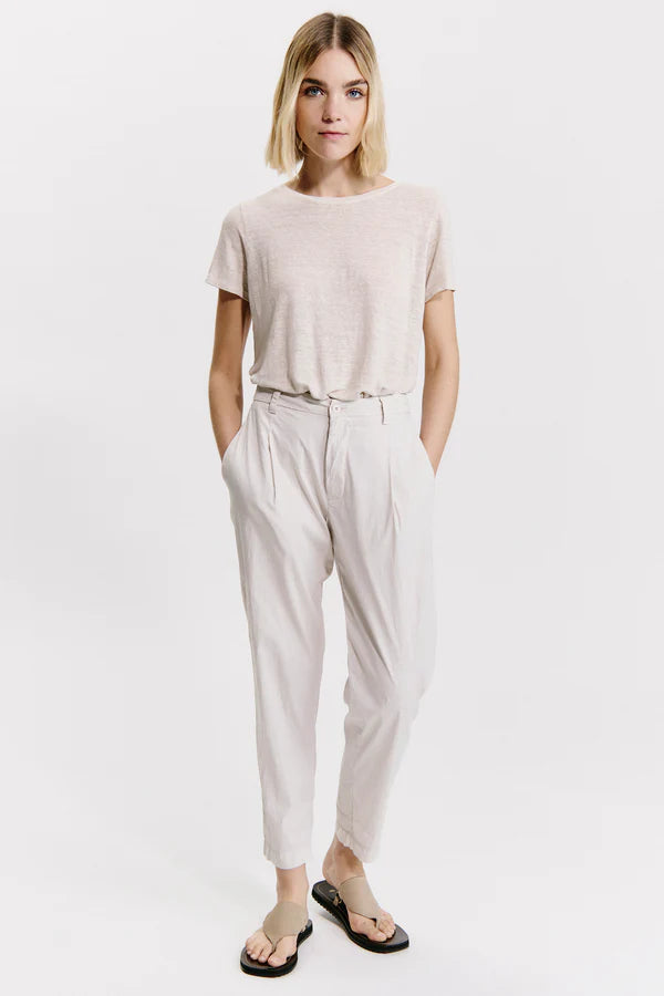 Comfort fit trousers with elastic in stretch cotton poplin