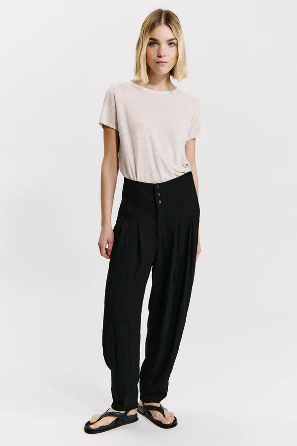 Wide-fitting trousers with high basque in viscose embossed effect