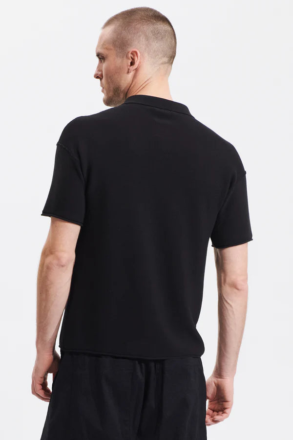 Loose-fit short-sleeved polo shirt in cotton crepe links knit