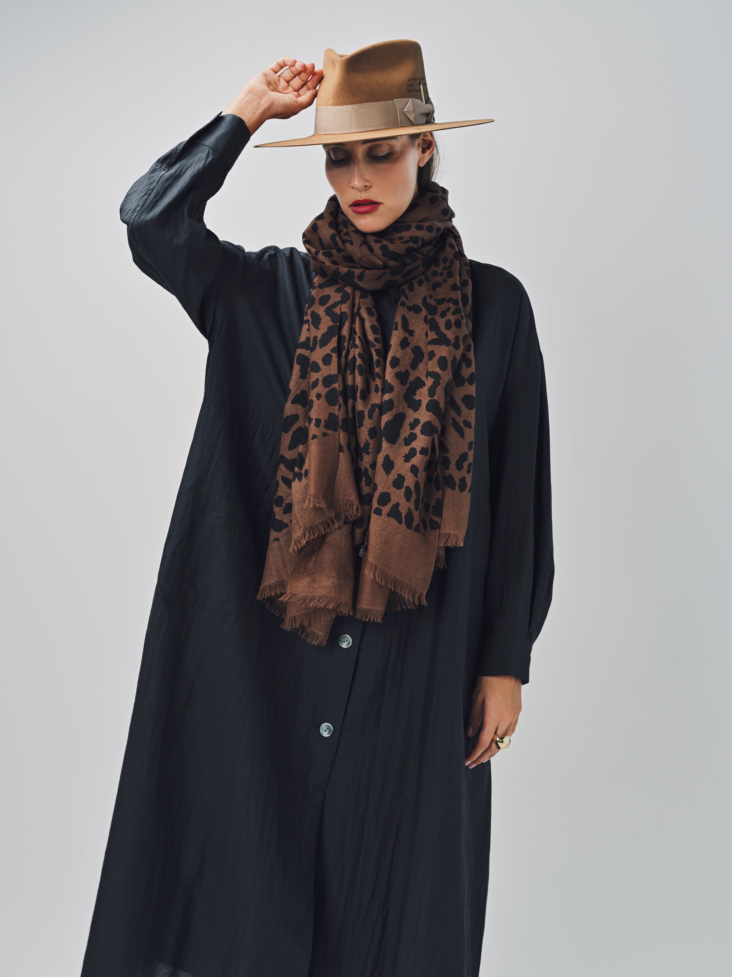 Denis Colomb Cheetah Toosh Shawl Tabac/Black / One size