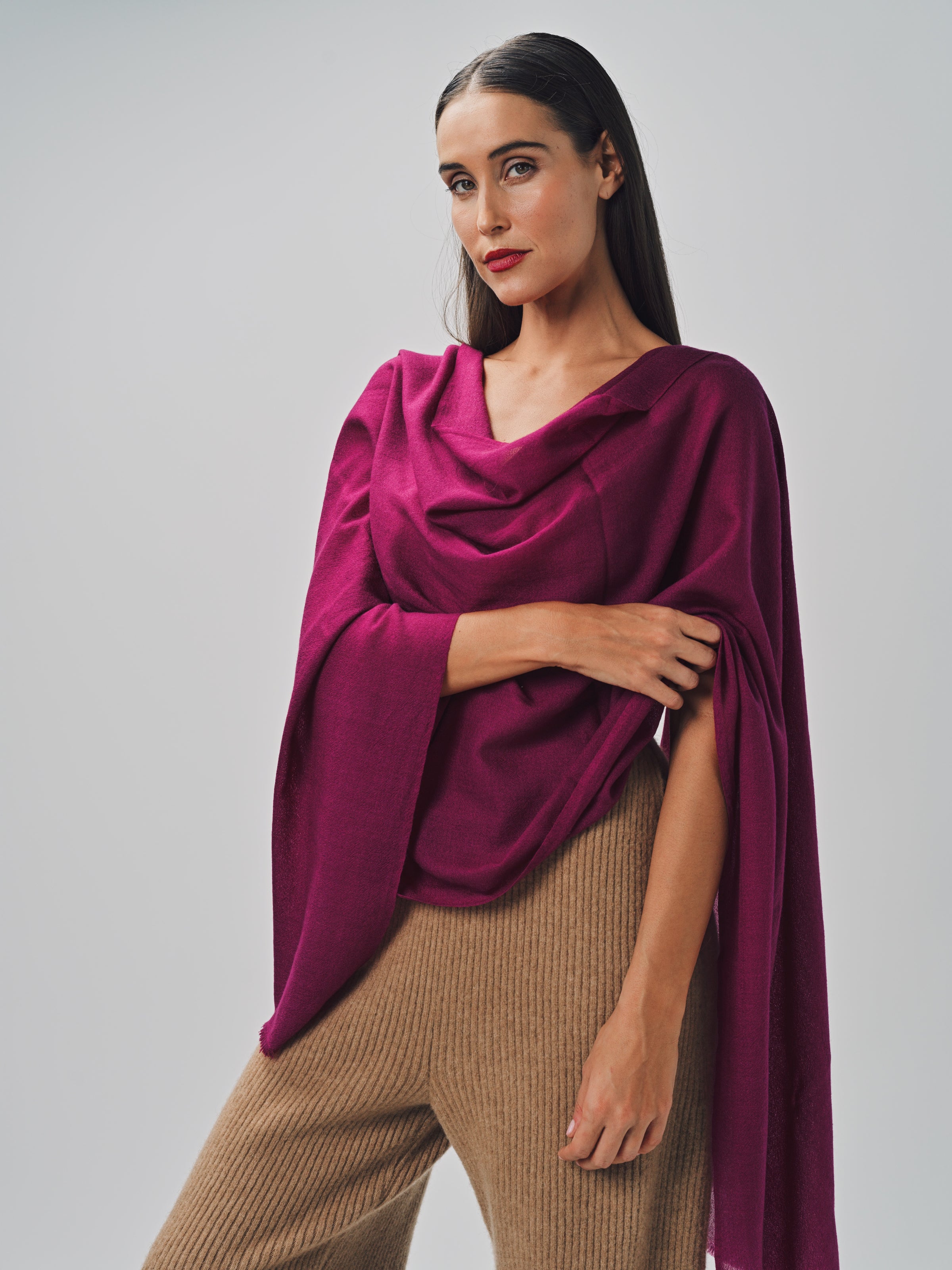 Denis Colomb Lunga Ta Stole Red / One size