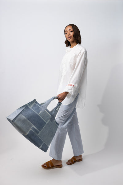 Blue Sharp Edge Traveling Bag