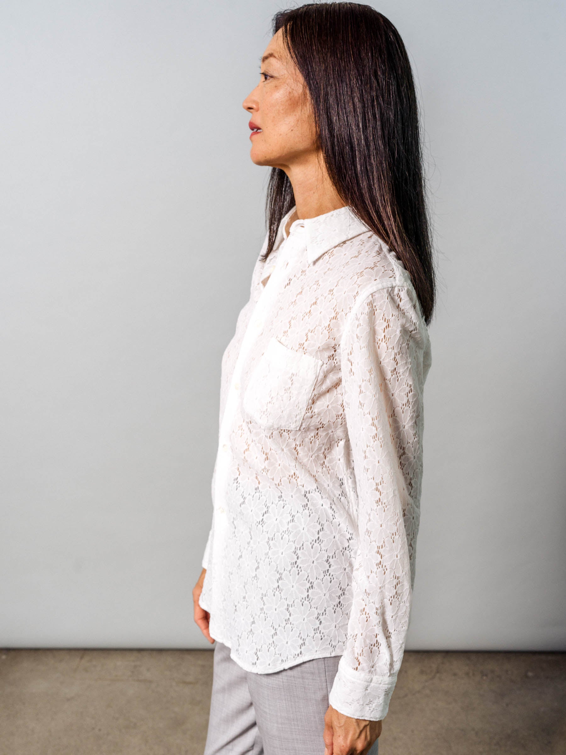 Lace Flower Button Down Blouse M / White