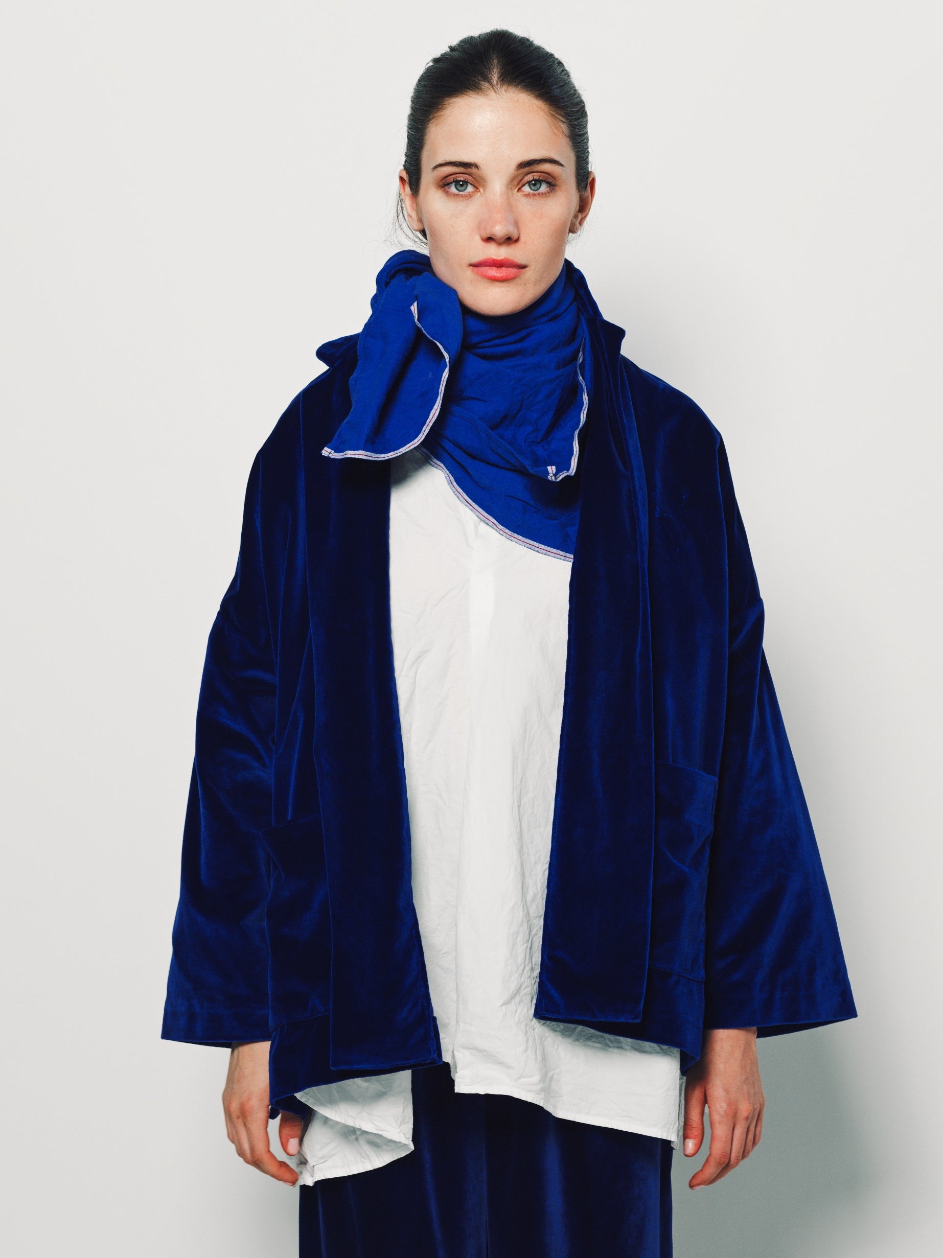 Daniela Gregis Blu Elettrico Lavato Shawl Unique / Blu Elettrico
