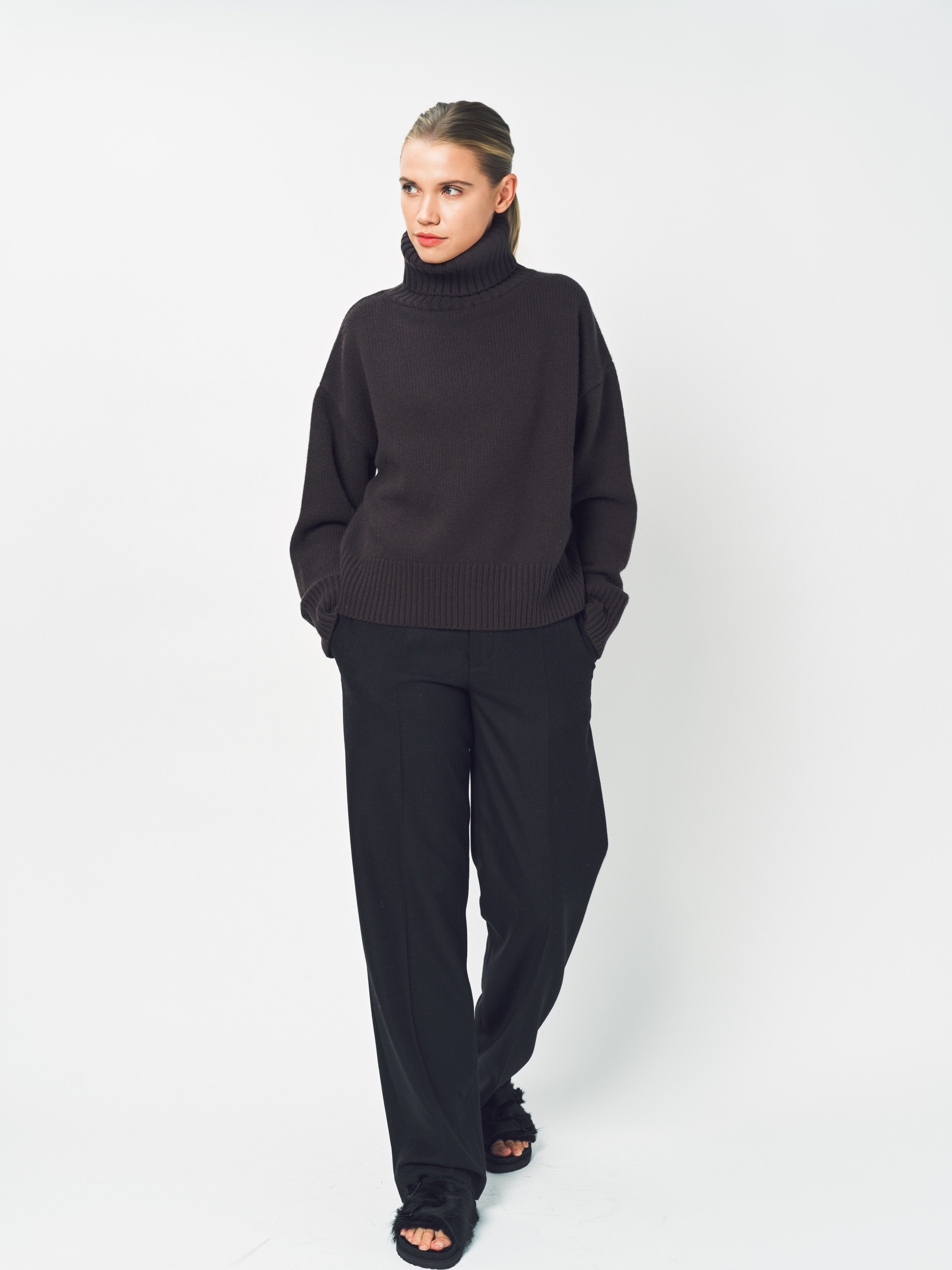 Extreme Cashmere No 434 Crop Xtra Sweater Dark Brown / One size