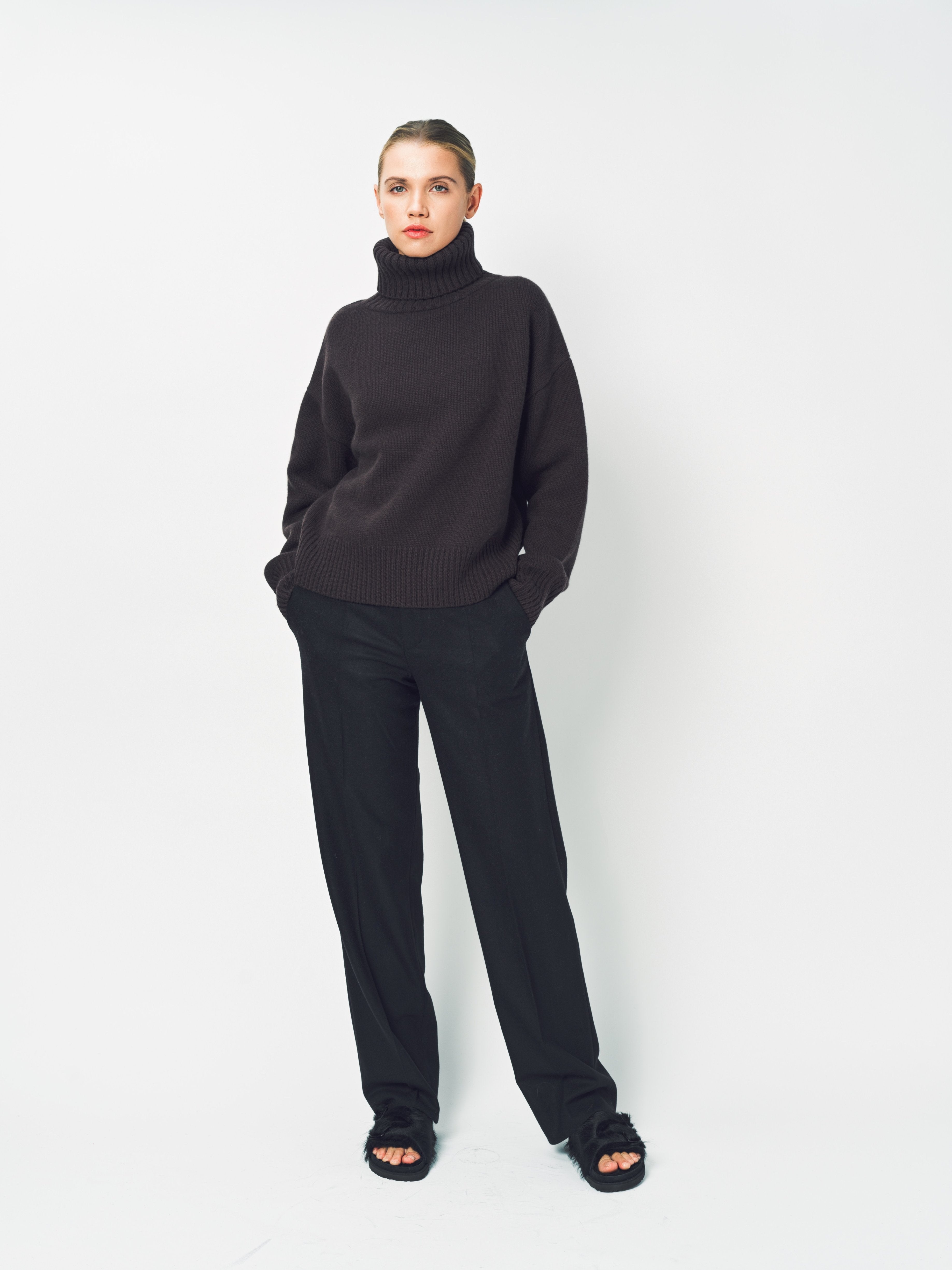 Extreme Cashmere No 434 Crop Xtra Sweater Dark Brown / One size