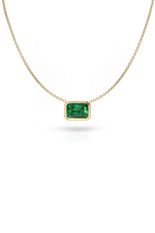 18K Yellow Gold Green Emerald Bezel Set E/W Necklace