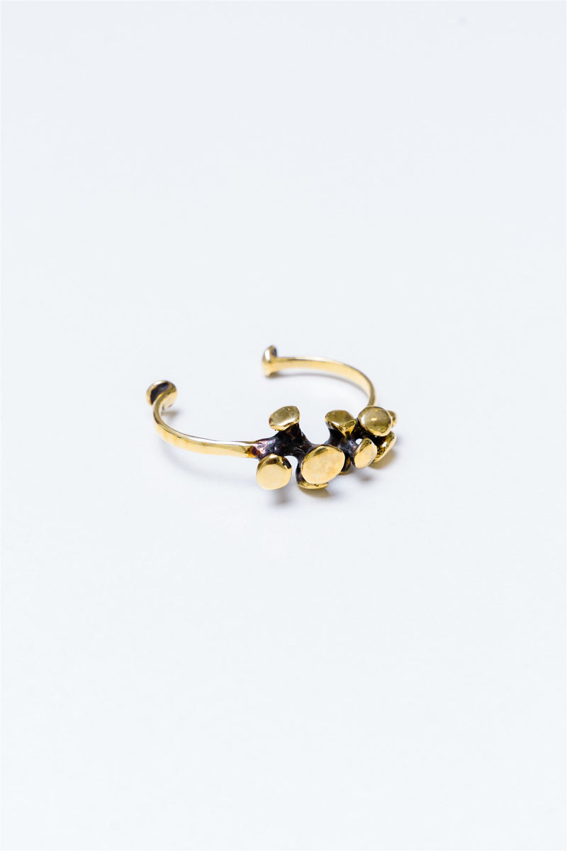 Lisa-Eisner-Jewelry-Classic-Spore-Cuff-No-10-Amarees