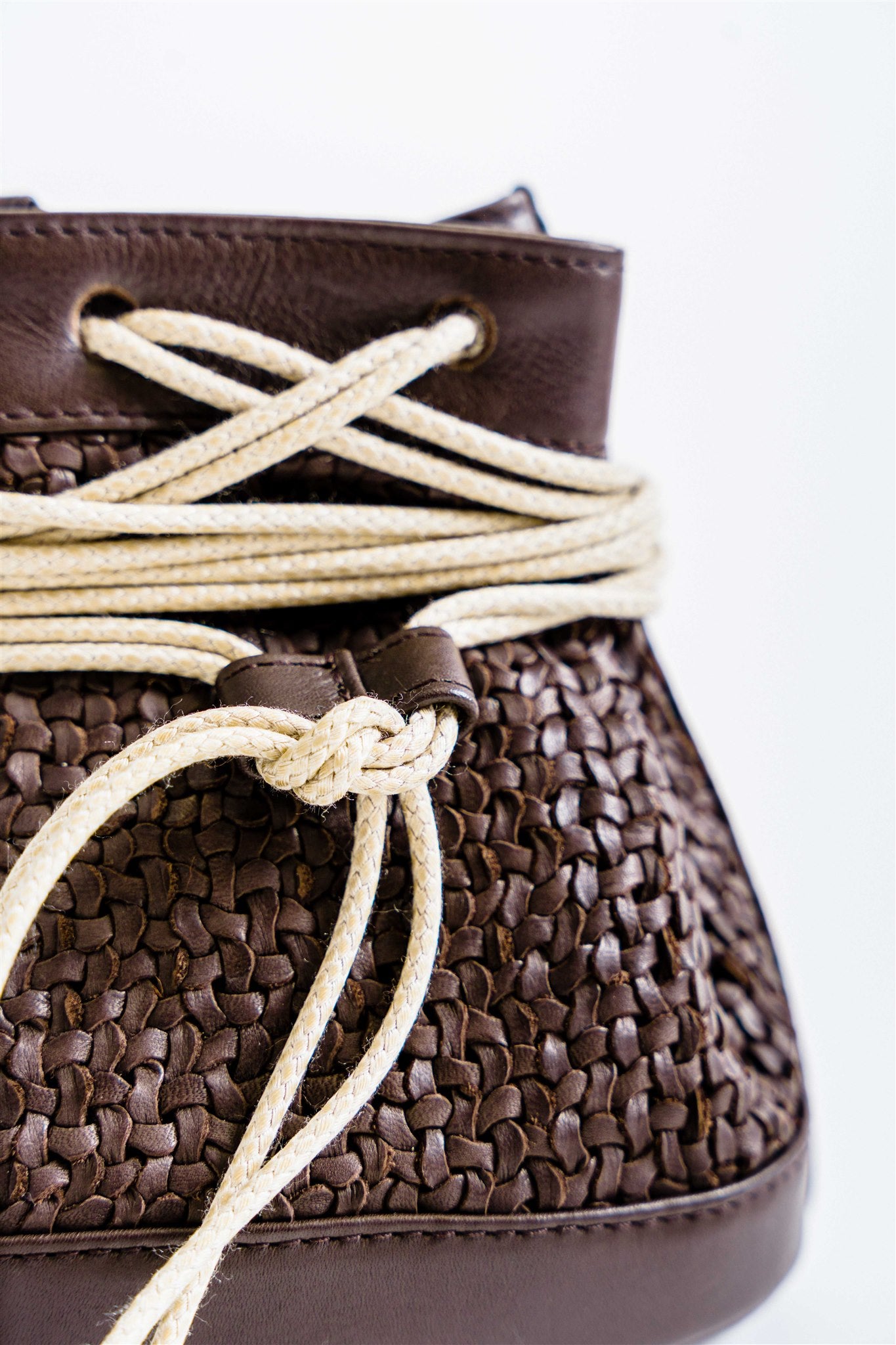 dusan-woven-bucket-bag-brown-amarees