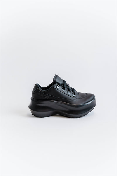 comme-des-garcons-salomon-sneakers-black-amarees
