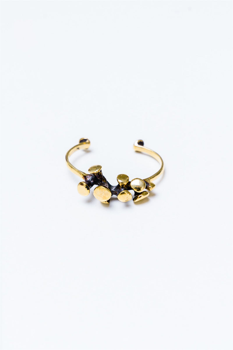 Lisa-Eisner-Jewelry-Classic-Spore-Cuff-No-10-Amarees
