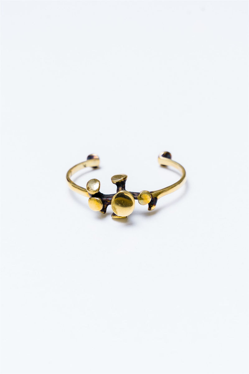 Lisa-Eisner-Jewelry-Classic-Spore-Cuff-No8-Amarees