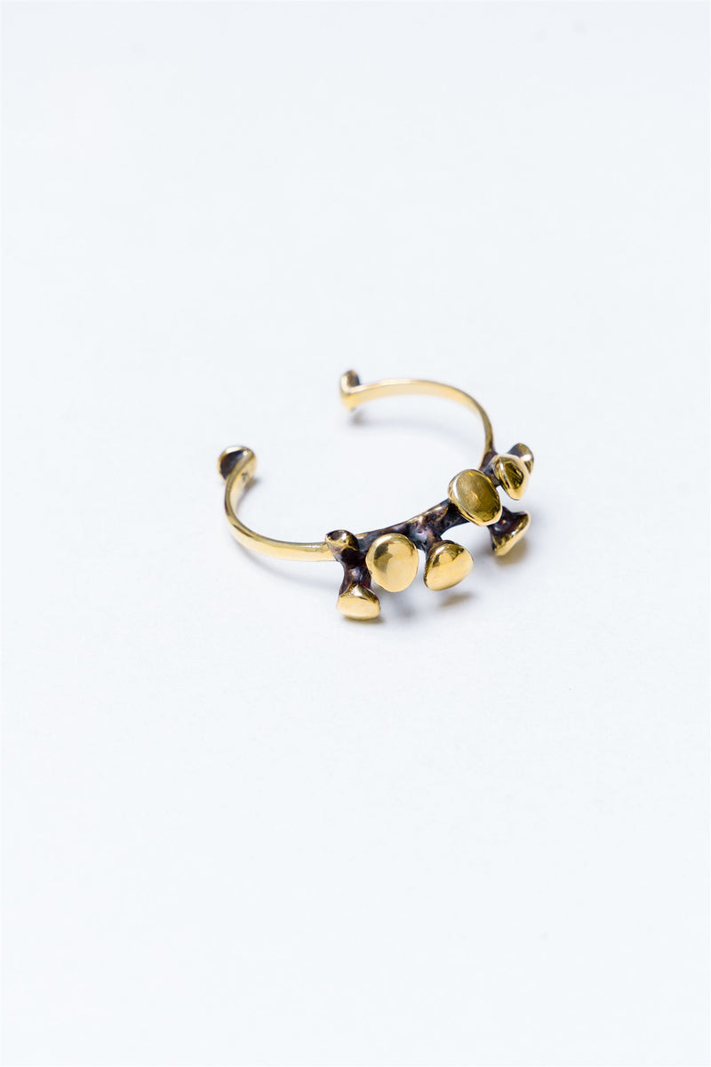Lisa-Eisner-Jewelry-classic-spore-cuff-no-9-amarees