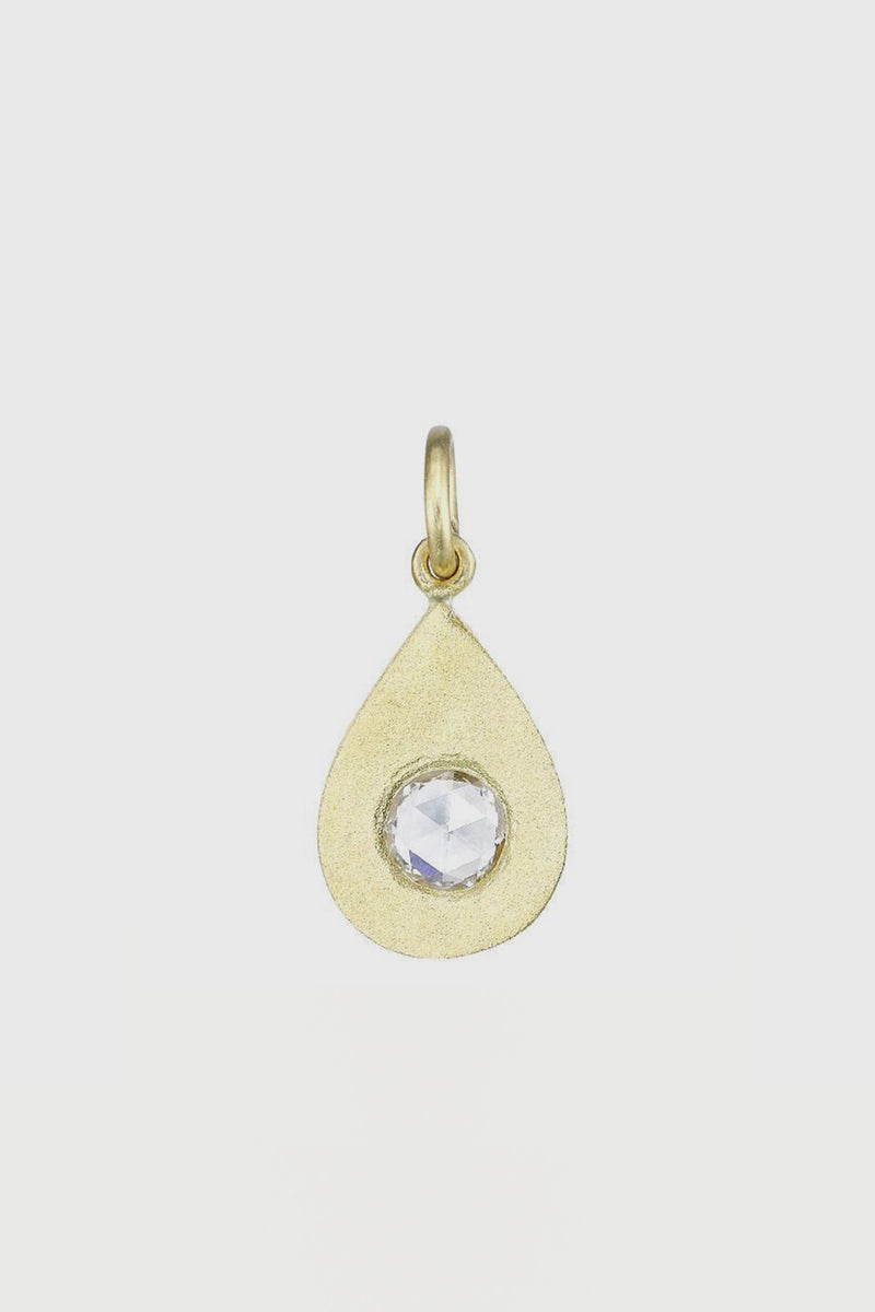 18K Yellow Gold Pear Shaped Pendant Set with 5mm Diamond