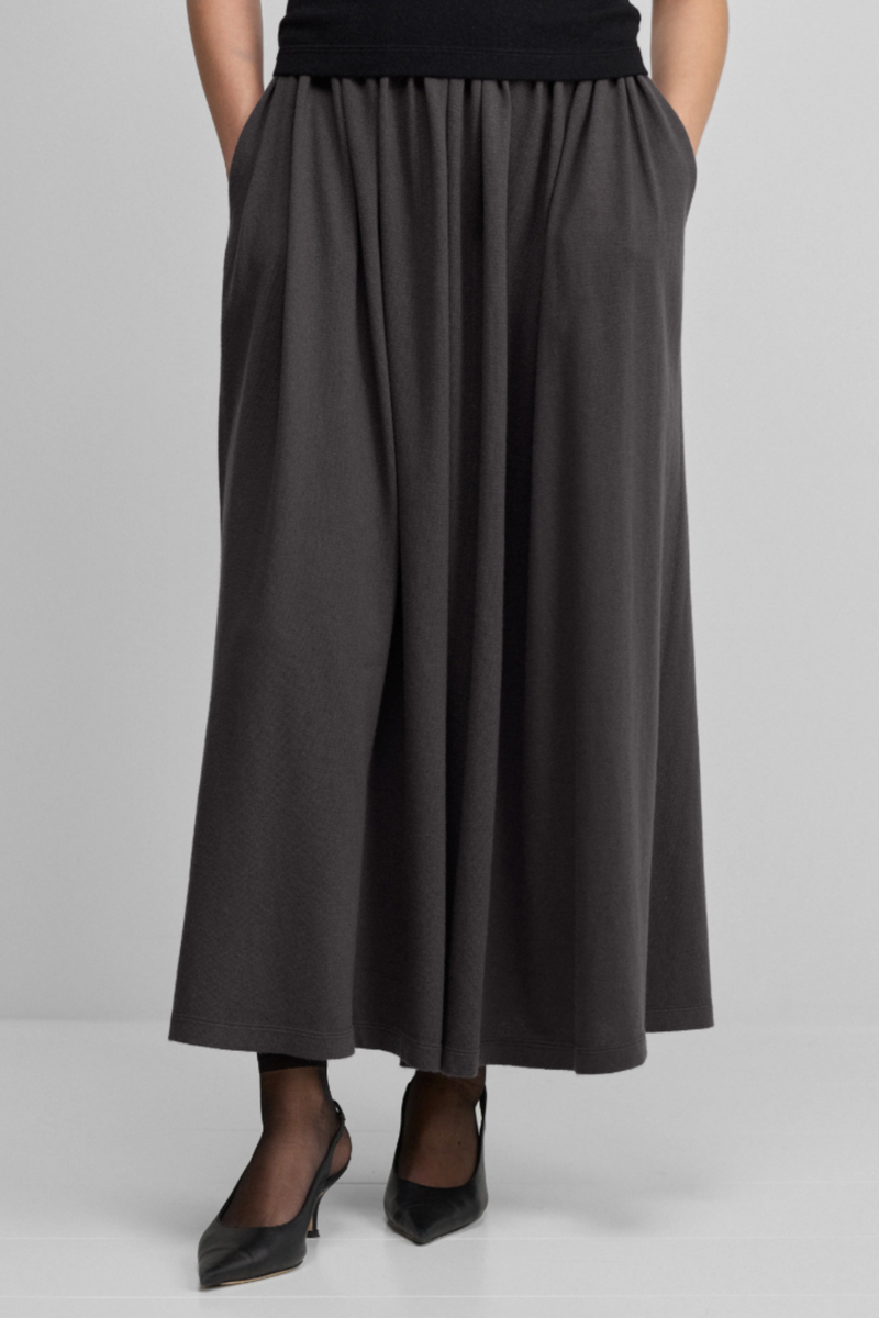 Shop the Latest Collection from EXTREME CASHMERE Online | A Shop the Latest Collection from EXTREME CASHMERE Online | A