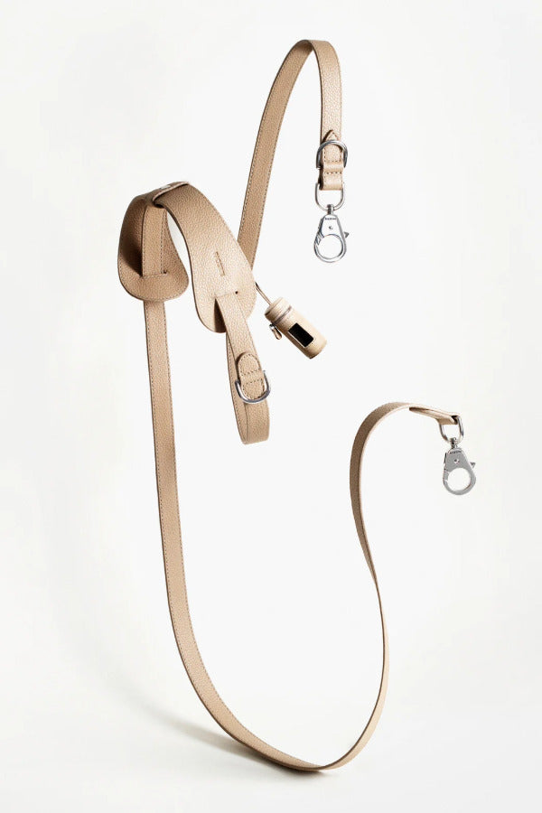 Front view of sand tascher leash on white background, with no model shown.
