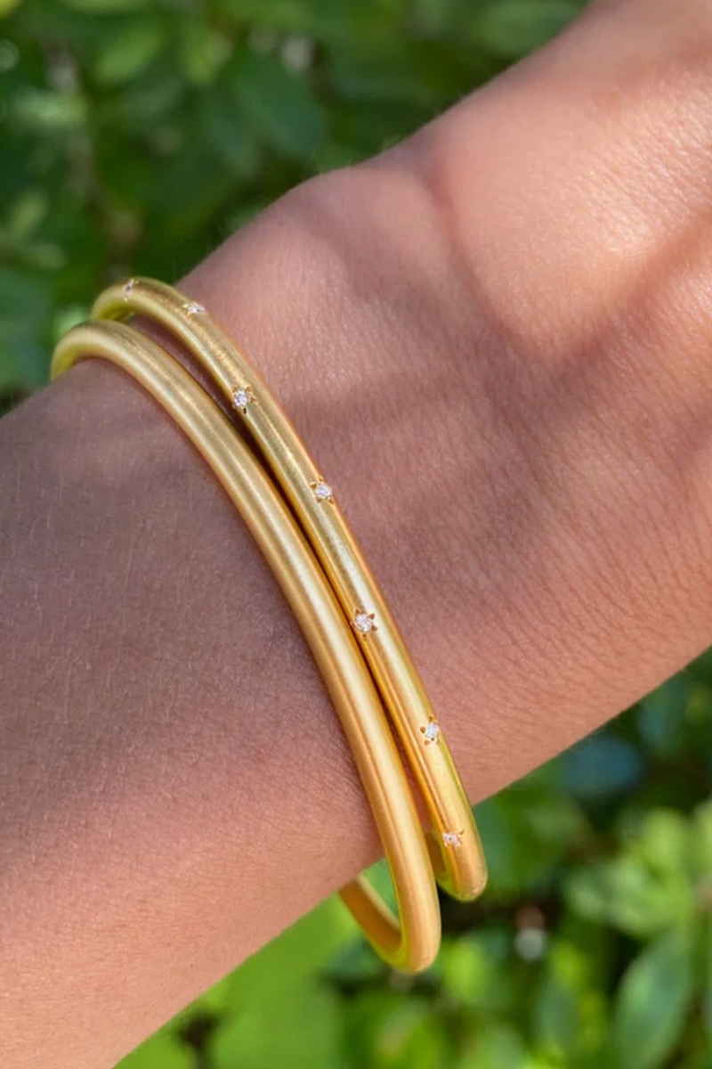 20K Yellow Gold 16.5cm Oval Bangle