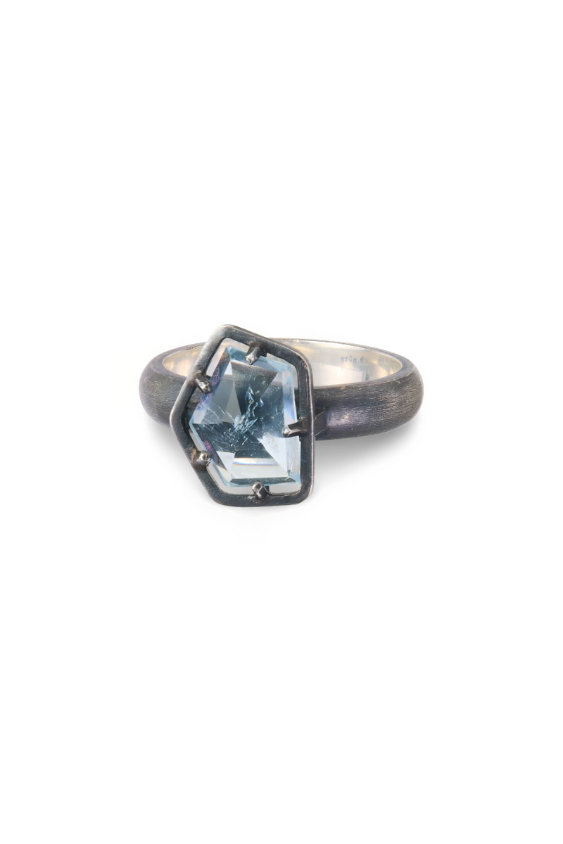Rock Solitaire Aquamarine Ring II