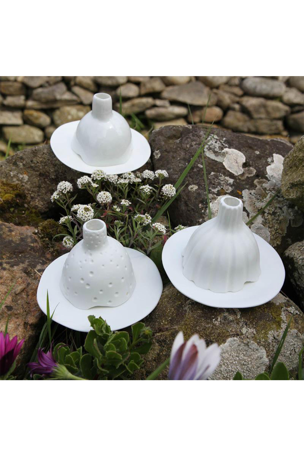 tse-tse-smooth-glazed-igloo-porcelain-amarees
