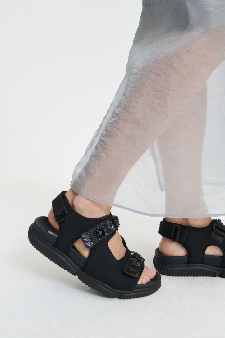 Valeria Sandal