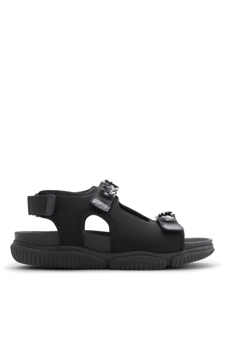 Valeria Sandal