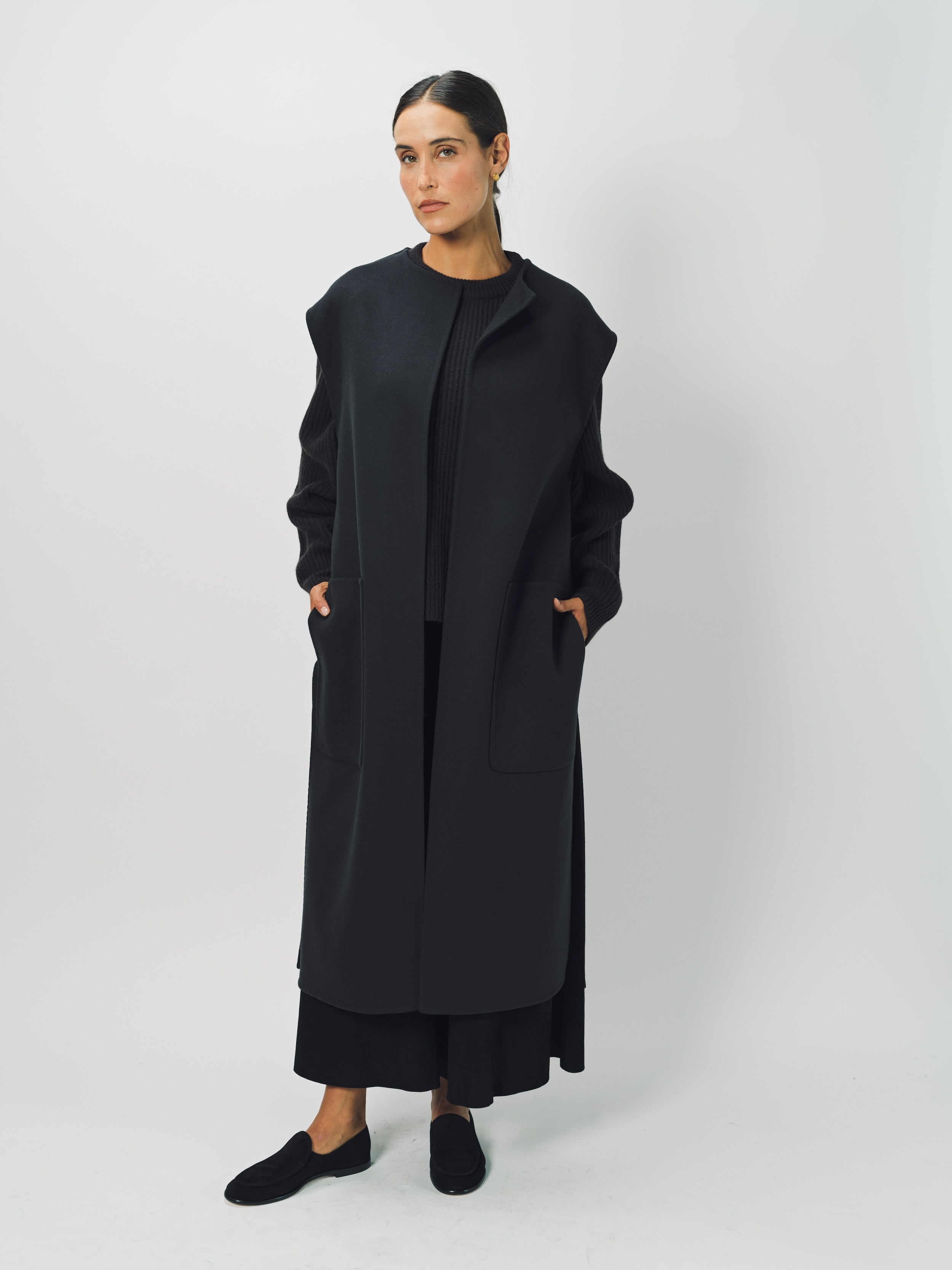 Dusan Cashmere Double Face Long Vest One Size / Black Wood