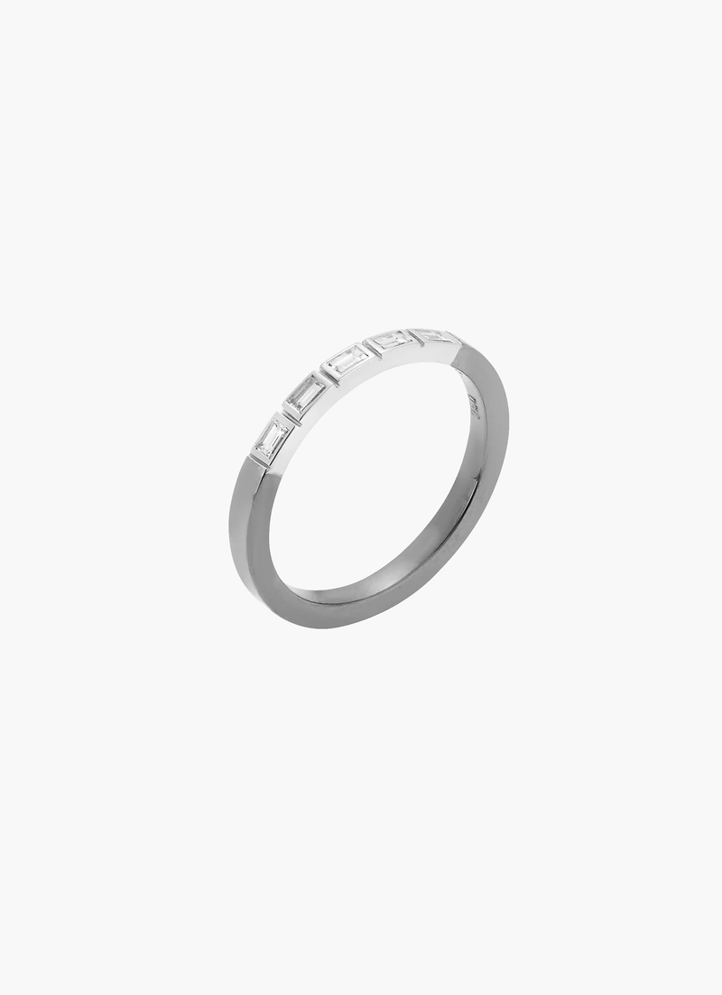 18k White Gold 5 Baguette Diamond Ring