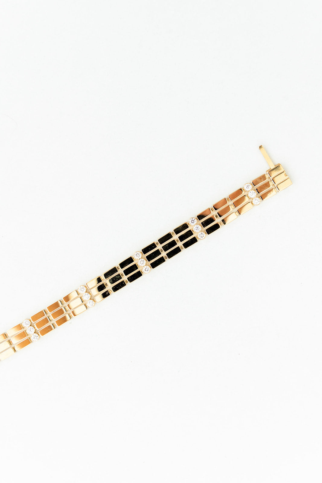 Ileana-Makri-18K-Yellow-Gold-Multistream-Bracelet-Amarees