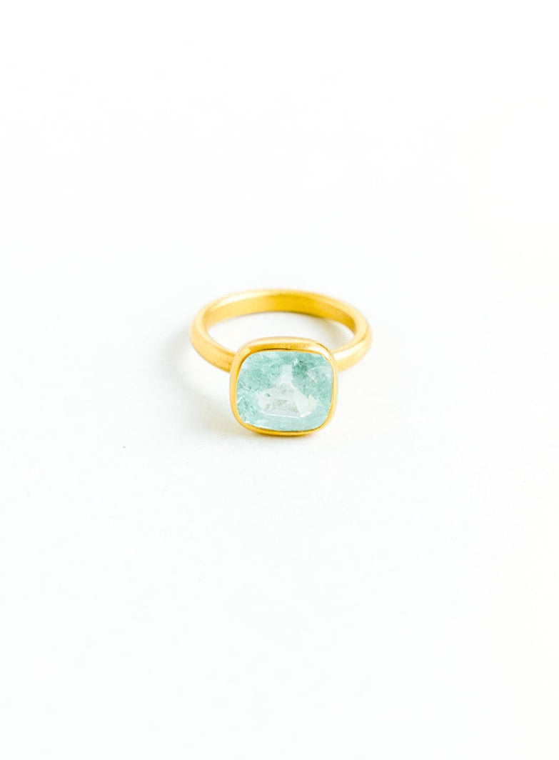 Marie-Helene-de-Taillac-22K-Yellow-Gold-Tourmaline-Indicolite-Princess-Ring-Amarees